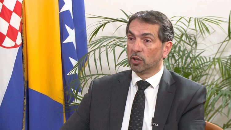 Čavara: Već 17 mjeseci sam bez plaće